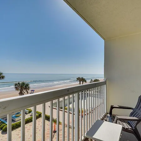 Beachfront Daytona Vacation Rental With Balcony